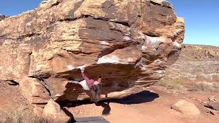 Video thumbnail of Device Ignitor Left, V6. Moe’s Valley
