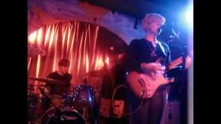 Waxahatchee - Waiting (Live @ The Shacklewell Arms, London, 13/06/13)