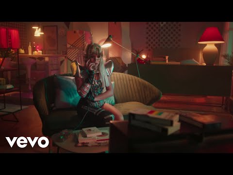 Danna Paola, Sebastián Yatra - No Bailes Sola (Teaser)