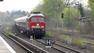 preview picture of video 'Güterzug mit BR 232 morgens in Berlin Kaulsdorf'