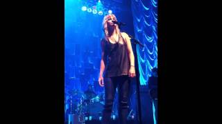 Jennifer Nettles