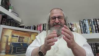 שיעורים קצרים – הכנה לפסח ספירת העומר ושבועות תשפ"ו – ביידיש – 2 – ע"פ 'תשובת השנה' אותיות כה' – ל' (הרב מוטה פראנק) - התמונה מוצגת ישירות מתוך אתר האינטרנט יוטיוב. זכויות היוצרים בתמונה שייכות ליוצרה. קישור קרדיט למקור התוכן נמצא בתוך דף הסרטון