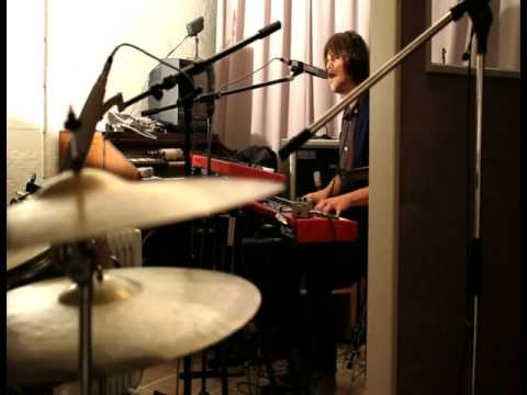 Kristoffer And The Harbour Heads: Little goes a long way