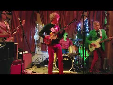 Dancer and Prancer "O Christmas Tree"