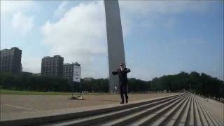 preview picture of video 'Barrelrollman - Jefferson National Expansion Memorial, St Louis, Missouri 6-2011'