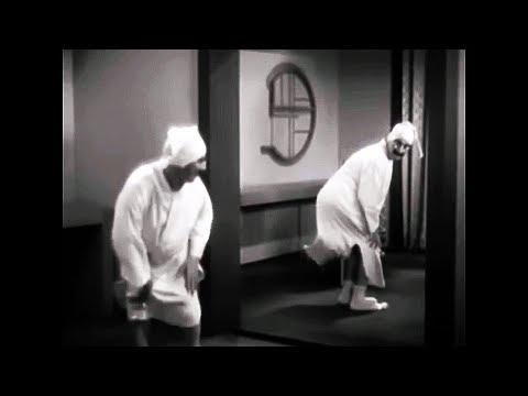 Classic Mirror Scene From "Duck Soup" (Marx Brothers, 1933)