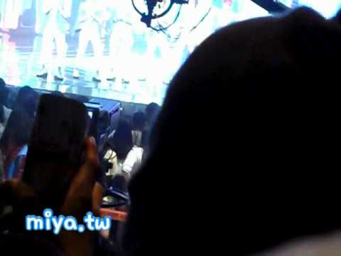 110619 Inkigayo Boyfriend-boyfriend fan_cam