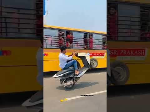 Dio wheeling school students reaction whatsapp status ❤️❤️😯😯😯😘😘😘