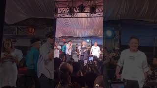 Download lagu sule feat ade Astrid terpisah jarak dan waktu mp3 Download lagu sule feat ade Astrid terpisah jarak dan waktu mp3