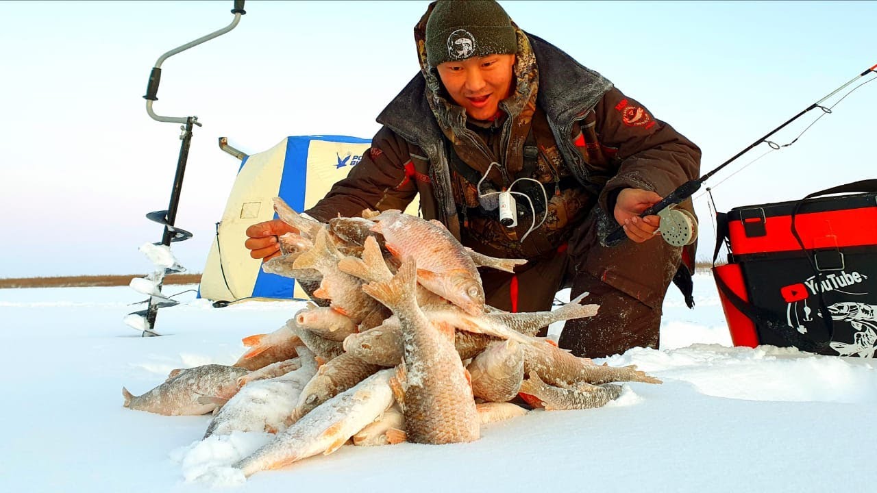 Новинки зимней рыбалки видео. Клевая рыбалка в Якутии 2020. Клевая рыбалка Якутия 2022г. Клёвая рыбалка в Якутии 2021. Зимняя рыбалка в Якутии 2019.