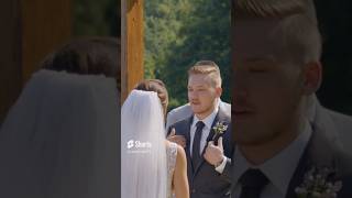 Download lagu Groom Surprises Hearing Impaired Bride By Learning Sign Language For His Vows mp3