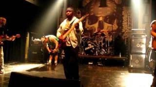 Infectious Grooves - Immigrant Song - Bruxelles