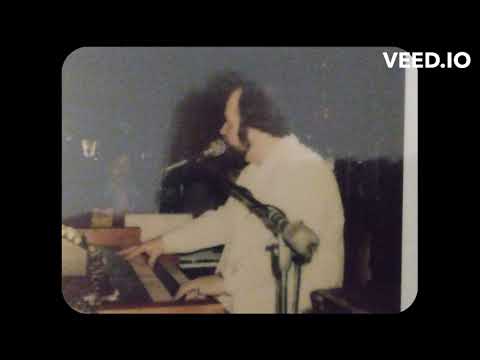 Mike Reed plays "Summer Samba" by Marcos Valle