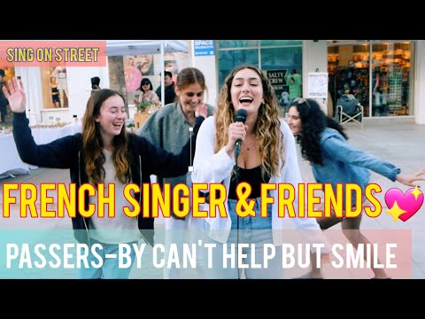 💖Lively Street Performance by French Singer & Friends Bring Happiness🍀Silk Sonic-Leave the Door Open