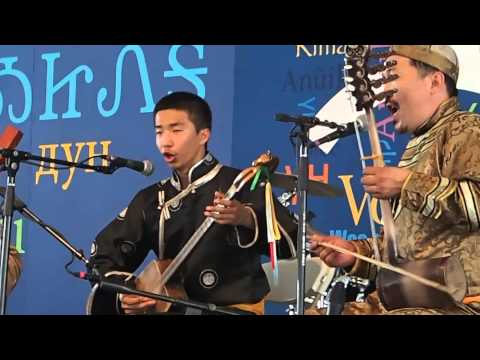 2013 Folklife Fest Tuva 04