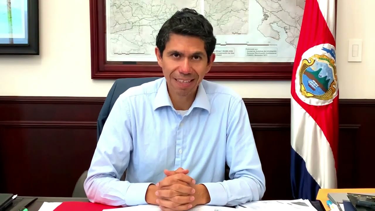 luis amador, ministr