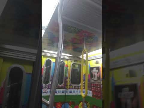 R160 E Train wraps action