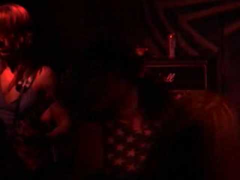 Bobbyteens - live at Beerland in Austin Texas