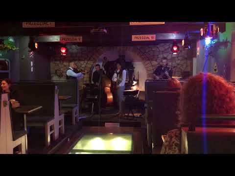 KONCERT ZESPOŁU HOLEVIATERS W PIZZERII JAKO