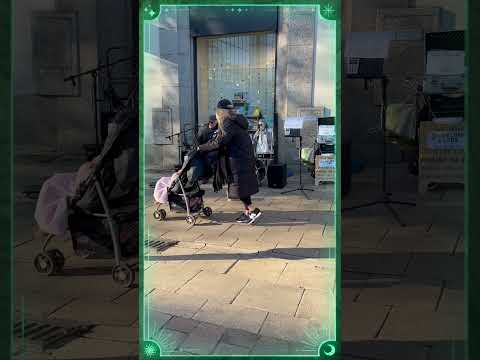 The Deadbeat | Street Performer | Portsmouth UK 2024 #musician #streetperformer