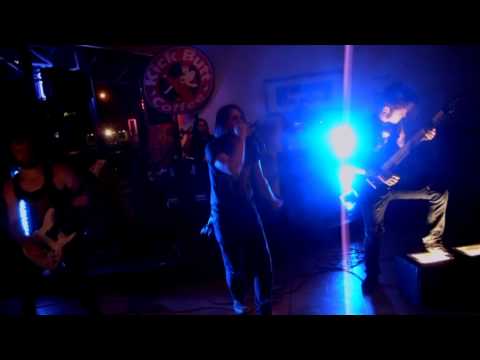 WAKE THE COLOSSUS - ESCAPE THE VESSEL (Live at Kick Butt Coffee 08/06/2011)