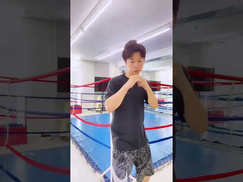 【パンチを当てる極意】手足ではなく「目」を使え！目線フェイントで相手の予測を欺く#boxing #格闘技 #シャドー　#shorts