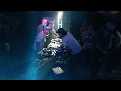 Batalha Dos Clássicos Breaks Around Dj Julião x Dj Kleber Barry