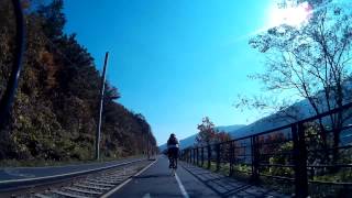 preview picture of video '2014 1109_팔당댐에서 청평댐 까지 ~가을 단풍 라이딩_001~(Riding a bicycle in the fall of South Korea)'