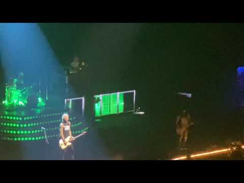 Coma GUNS AND ROSES  LAST SHOW 10/03/21  live