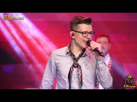 Um Beijo no Coração - Clipe Oficial