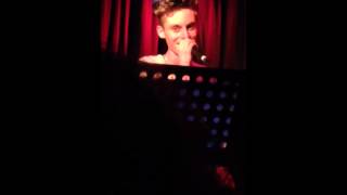 Luca Chikovani christmas song live