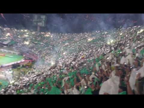 "Salida Atletico Nacional Final Copa Libertadores 2016" Barra: Los del Sur &bull; Club: Atlético Nacional