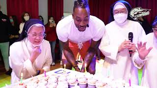 Fw: [新聞] 獨家／魔獸霍華德去學校慶生！家長憂影響