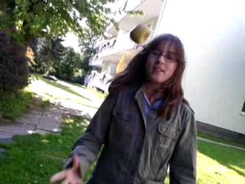 der ganze bus muss pipi