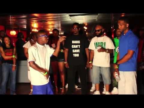 G-Nerd vs Tony The Tyger