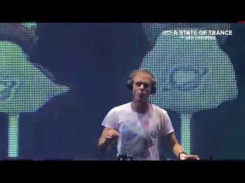 Darren Porter - Terraforming played by Armin van Buuren ASOT650 Buenos Aires