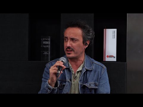 Rádio Comercial | S. Pedro canta "Marta" no Já Se Faz Tarde