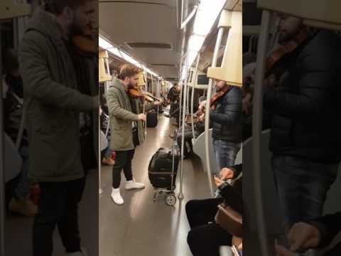 Metropolitana lampugnano Milano