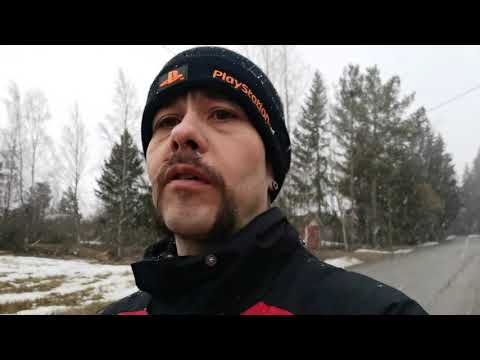 Nyt vähän ulkoilee