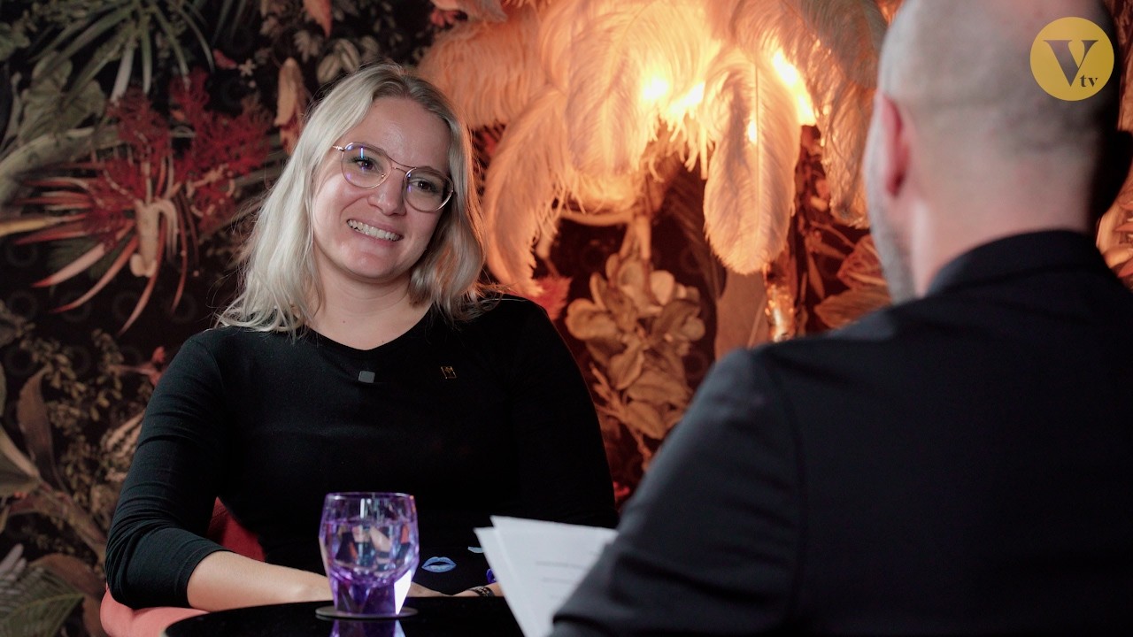 Cassandra Eichoff: Lidé pijí, když jsou šťastní, a pijí i když jsou smutní. Barmanství je nadčasové řemeslo