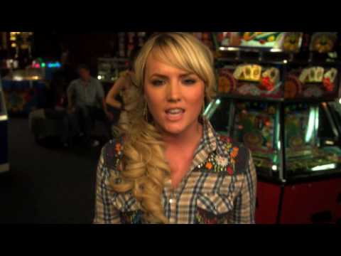 Whitney Raenan 'iCandi' Music Video Exclusive