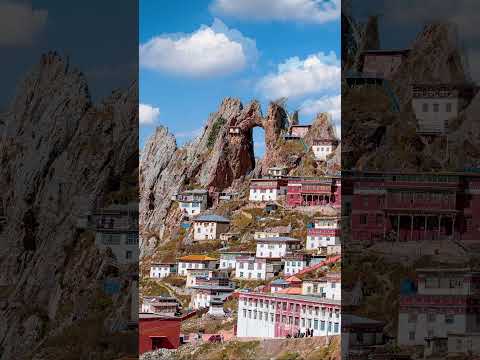 Do you know where this is #nature #falllandscape #autumnlandscape #travel #fallscene #fallcolors