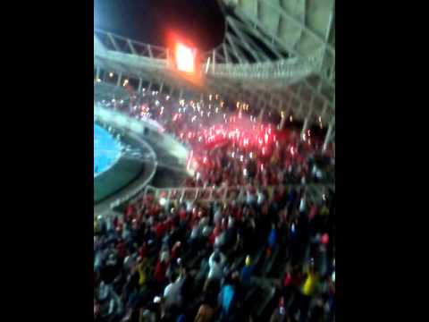 "La hinchada de los cantos" Barra: Baron Rojo Sur • Club: América de Cáli • País: Colombia