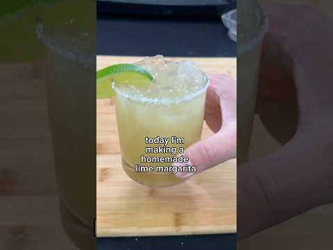 Today I’m making a homemade lime margarita #homemade #margarita #recipe
