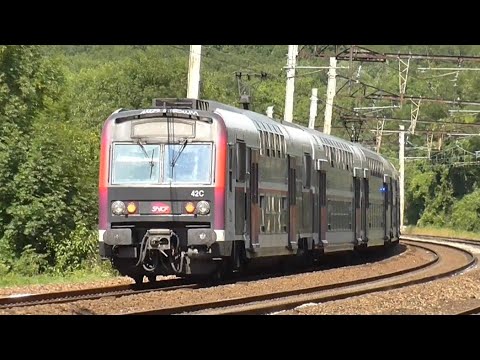 Z5600 : Arrêt à la gare de Saint Geneviève des Bois sur la ligne C du RER