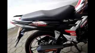 preview picture of video 'My Honda CS1 With Home Made Exhaust.mp4'
