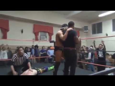 Brian XL vs. Smiley at High Intensity 4