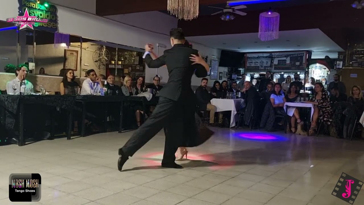 SUYAY QUIROGA & JONNY CARVAJAL  || Quien sino tu (Carlos Di Sarli, Jorge Duran y Roberto Florio)