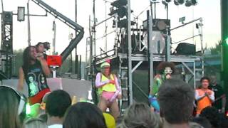 put that ass to work Lmfao LIVE