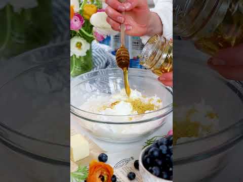 Healthier Bakery-Style Lemon Blueberry Scones /